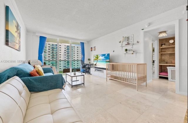 3901 S Ocean Drive 9B, Hollywood, FL 33019