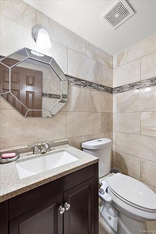 5061 Temple Drive, Sterling Heights, MI 48310