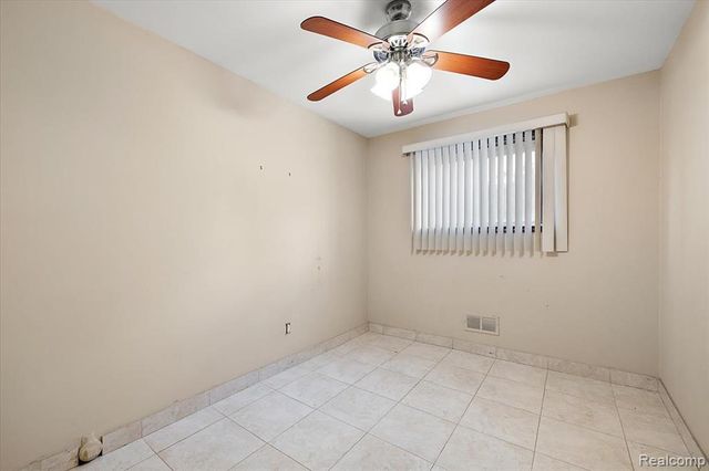 5061 Temple Drive, Sterling Heights, MI 48310