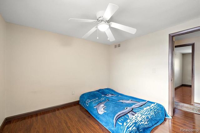 5061 Temple Drive, Sterling Heights, MI 48310