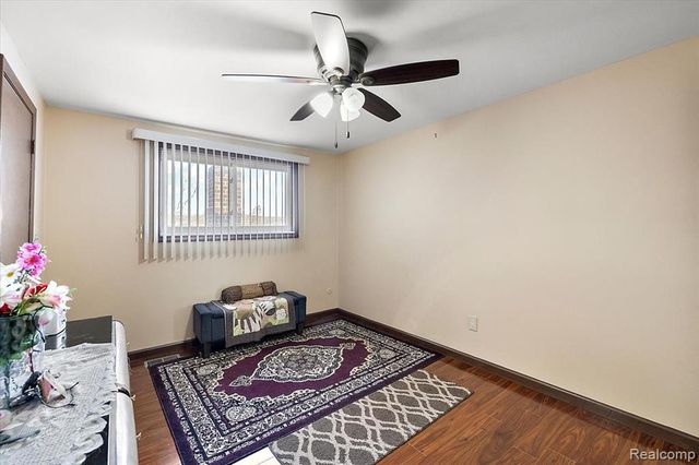 5061 Temple Drive, Sterling Heights, MI 48310