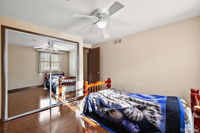 5061 Temple Drive, Sterling Heights, MI 48310