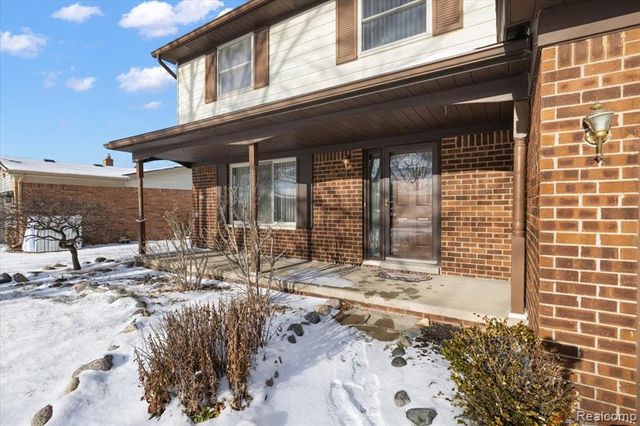 5061 Temple Drive, Sterling Heights, MI 48310