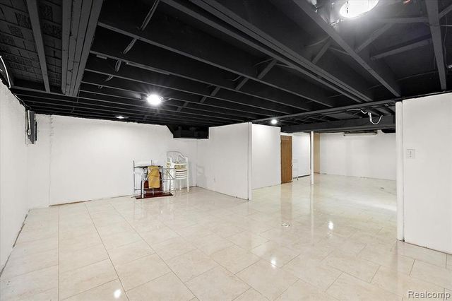 5061 Temple Drive, Sterling Heights, MI 48310