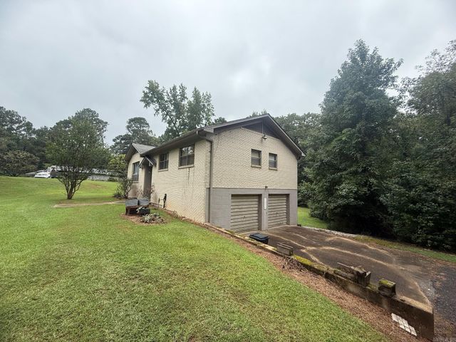 746 Unity Road, Arkadelphia, AR 71923