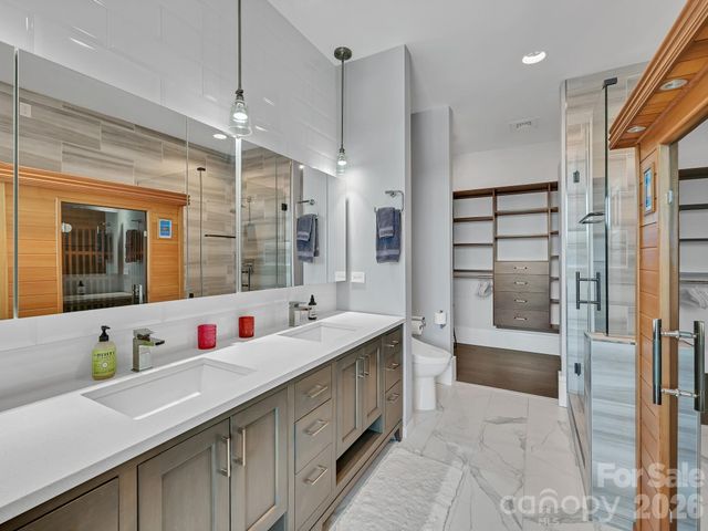 7 Patton Avenue 1103, Asheville, NC 28801