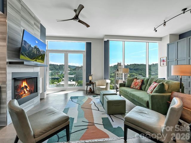 7 Patton Avenue 1103, Asheville, NC 28801