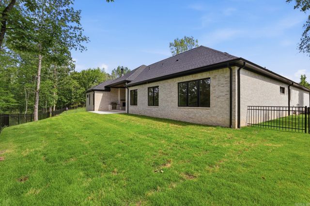 311 Devoe Bend Drive, Maumelle, AR 72113