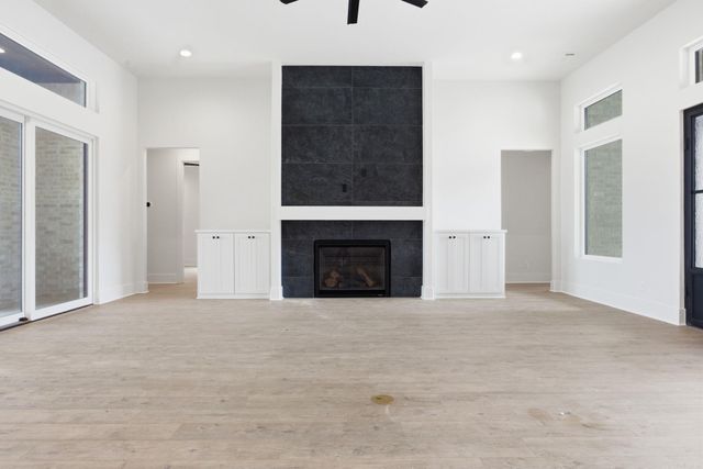 311 Devoe Bend Drive, Maumelle, AR 72113