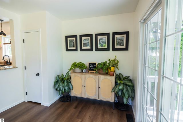 1803 NW Leonard Street, Grand Rapids, MI 49504