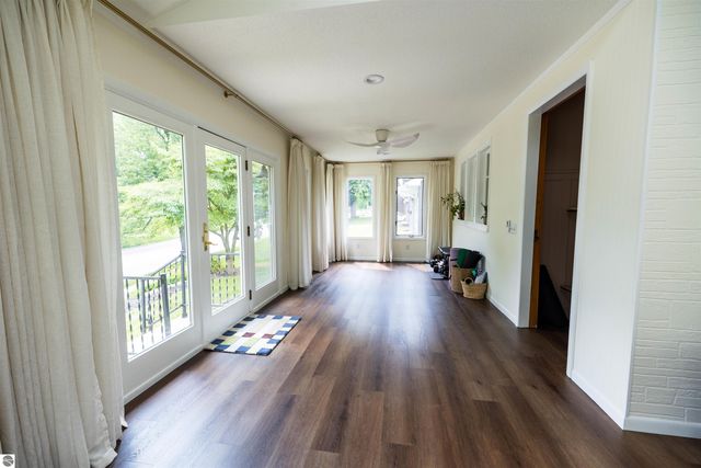 1803 NW Leonard Street, Grand Rapids, MI 49504