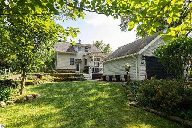 1803 NW Leonard Street, Grand Rapids, MI 49504
