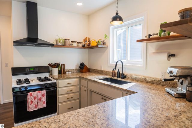 1803 NW Leonard Street, Grand Rapids, MI 49504