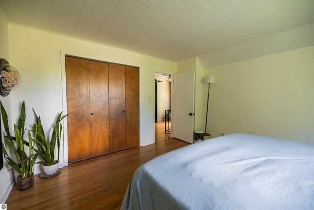 1803 NW Leonard Street, Grand Rapids, MI 49504