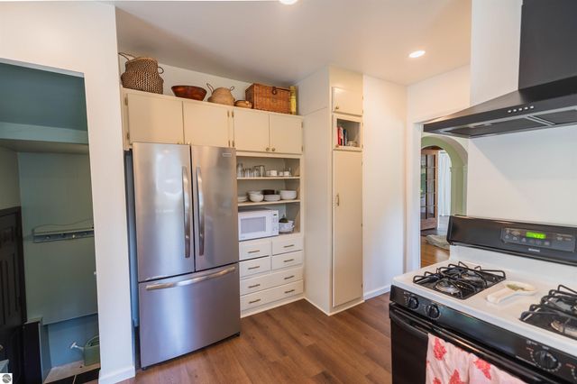 1803 NW Leonard Street, Grand Rapids, MI 49504