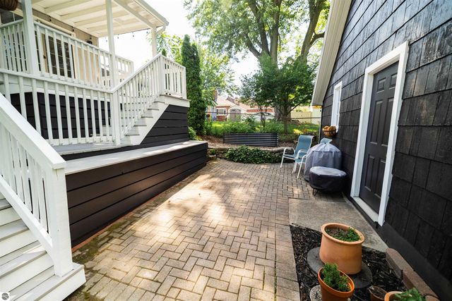 1803 NW Leonard Street, Grand Rapids, MI 49504