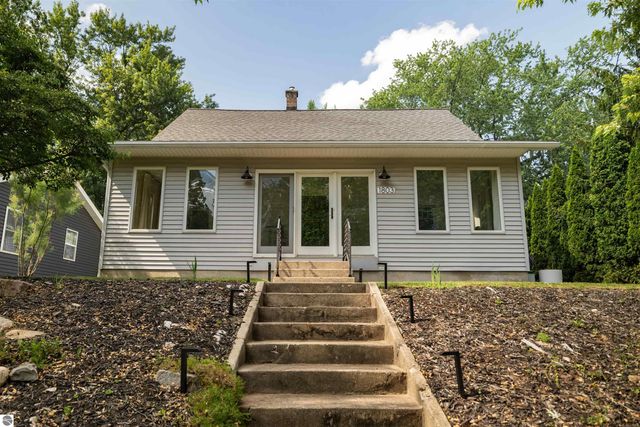 1803 NW Leonard Street, Grand Rapids, MI 49504