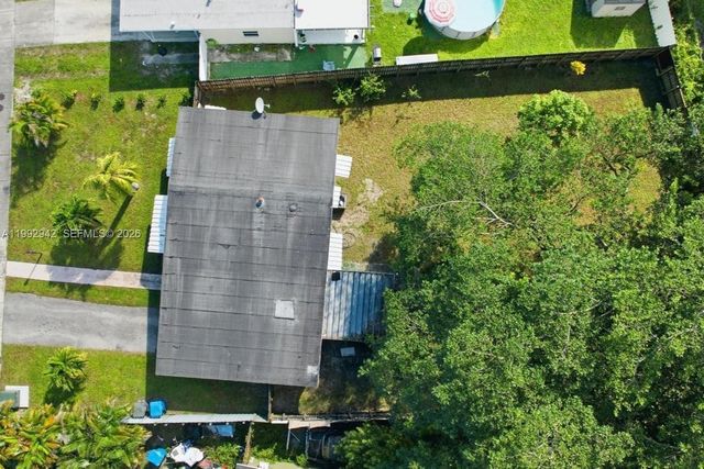 4140 SW 36th St, West Park, FL 33023
