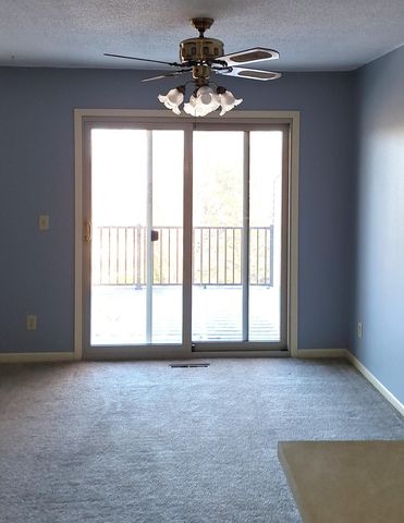 4168 Sylvia Lane S, Shoreview, MN 55126