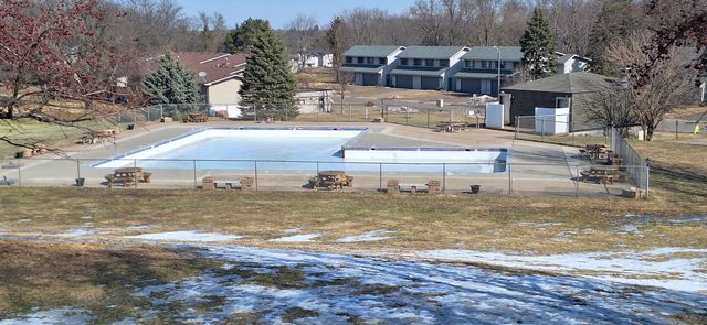 4168 Sylvia Lane S, Shoreview, MN 55126