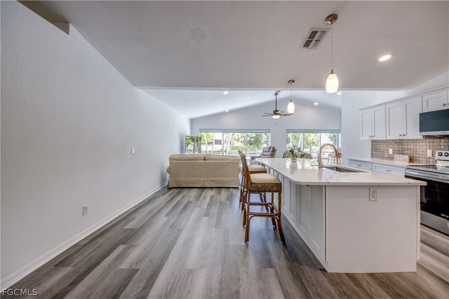 121 SE 17th ST, Cape Coral, FL 33990