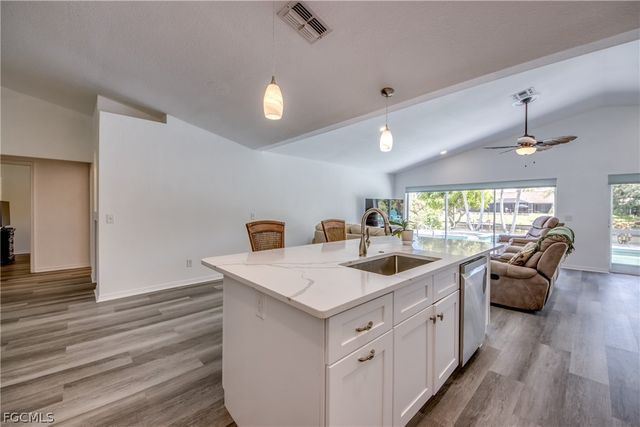 121 SE 17th ST, Cape Coral, FL 33990