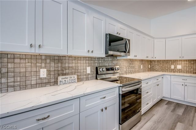 121 SE 17th ST, Cape Coral, FL 33990