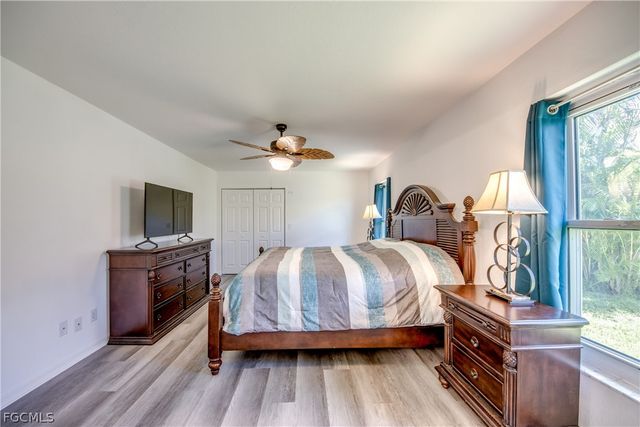 121 SE 17th ST, Cape Coral, FL 33990