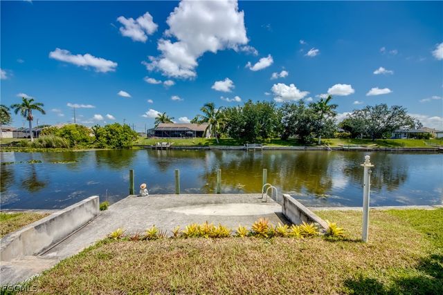 121 SE 17th ST, Cape Coral, FL 33990