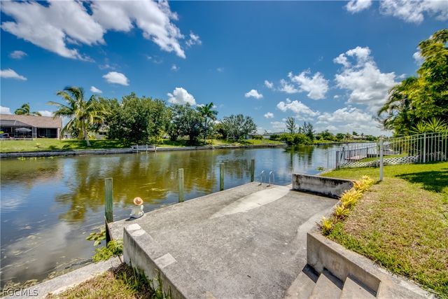 121 SE 17th ST, Cape Coral, FL 33990