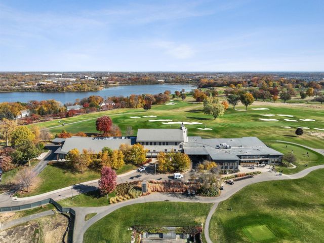 1698 Oak Creek Pass, Chaska, MN 55318