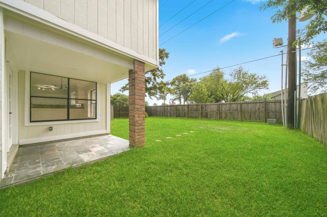 12346 Misty Laurel Drive, Houston, TX 77014