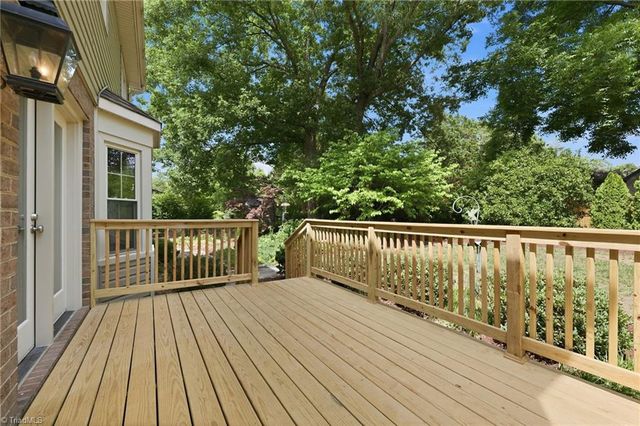 106 Stafford Oak Road, Jamestown, NC 27282