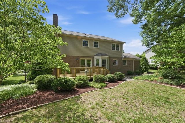 106 Stafford Oak Road, Jamestown, NC 27282