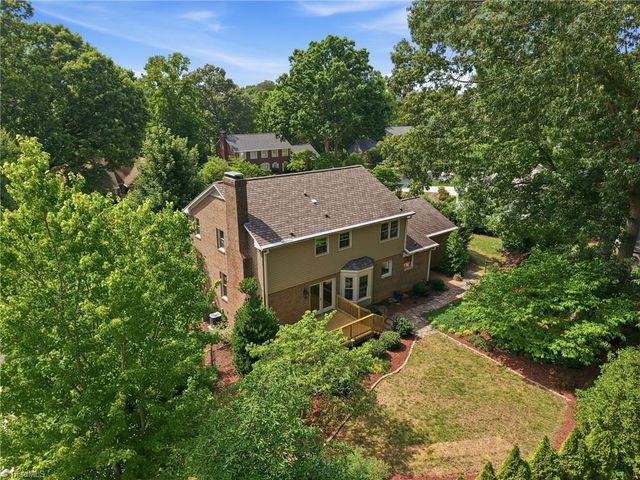 106 Stafford Oak Road, Jamestown, NC 27282