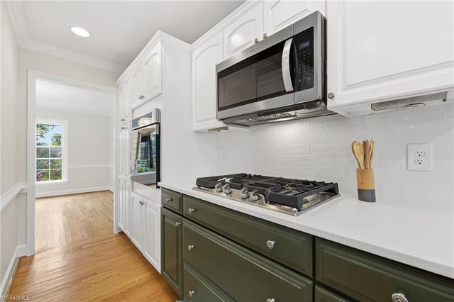 106 Stafford Oak Road, Jamestown, NC 27282