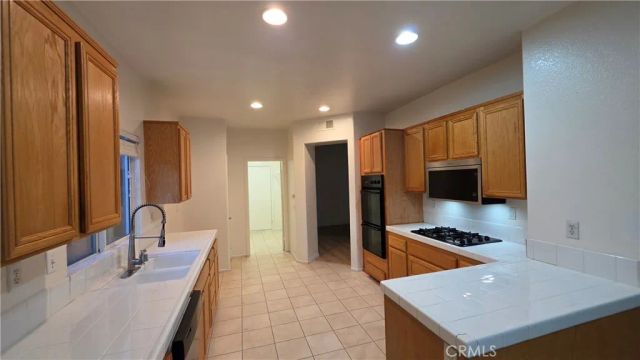 1195 Harrier, Perris, CA 92571