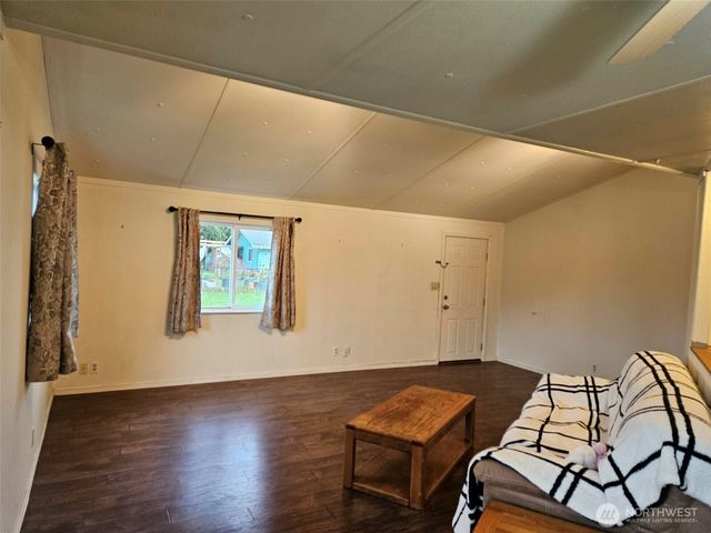 22039 Old Hwy 99 SW, Centralia, WA 98531