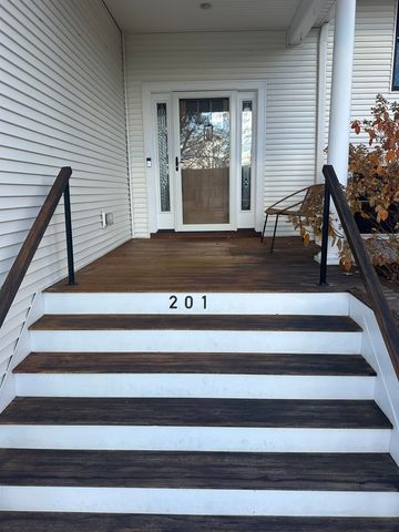 201 Crescent Beach Drive, Burlington, VT 05408