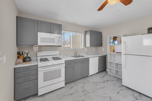 4475 Ziegler Street, Dearborn Heights, MI 48125