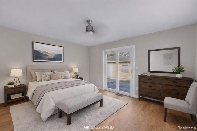 4475 Ziegler Street, Dearborn Heights, MI 48125