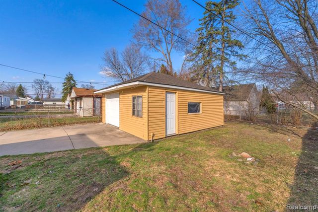 4475 Ziegler Street, Dearborn Heights, MI 48125