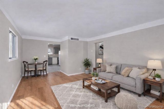 4475 Ziegler Street, Dearborn Heights, MI 48125