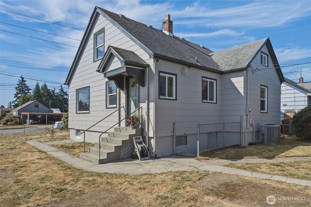 1709 S 35th Street, Tacoma, WA 98418