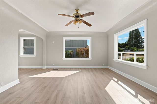 1709 S 35th Street, Tacoma, WA 98418