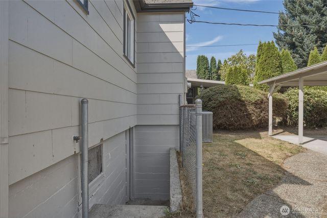 1709 S 35th Street, Tacoma, WA 98418
