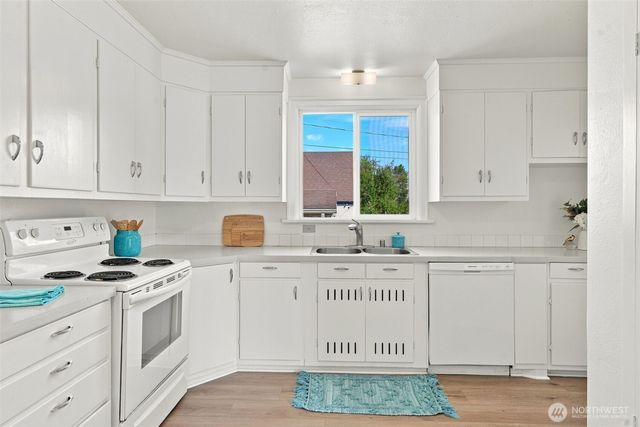 1709 S 35th Street, Tacoma, WA 98418