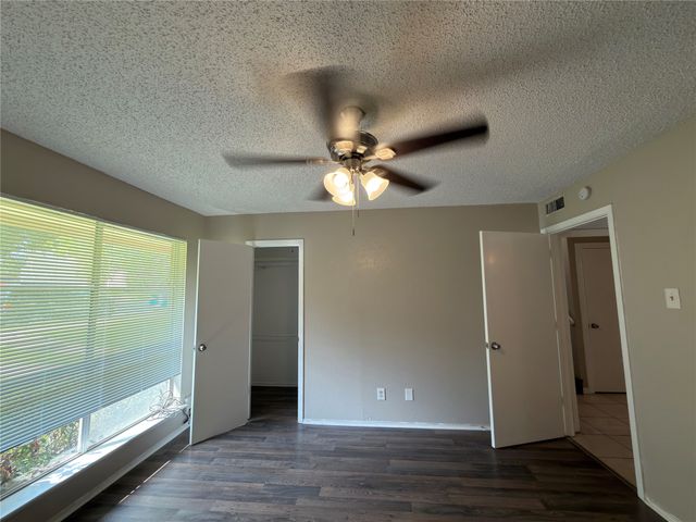 358 Valley Park Drive, Garland, TX 75043