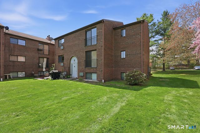 500 Darling Street 11Q, Southington, CT 06489