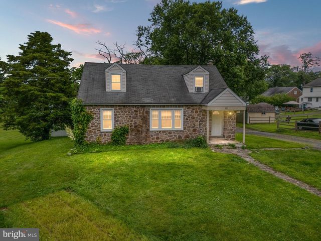 211 PEARL ST, Pottstown, PA 19465